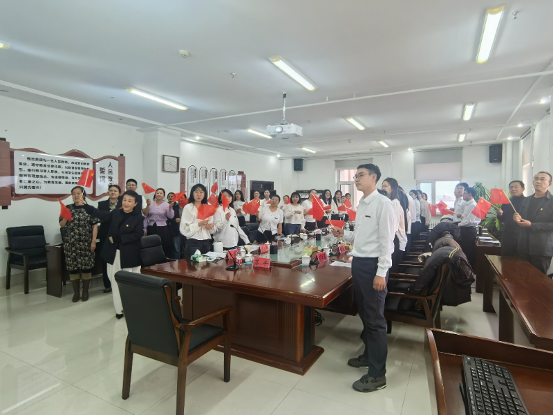 培训分享会合唱.jpg